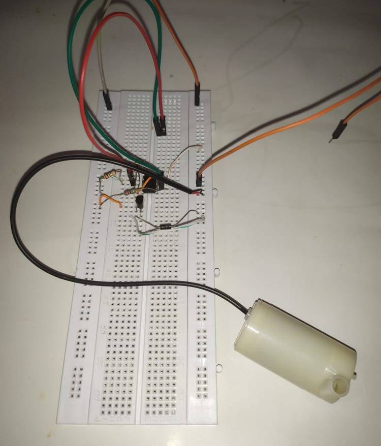 water level controller using ic 555