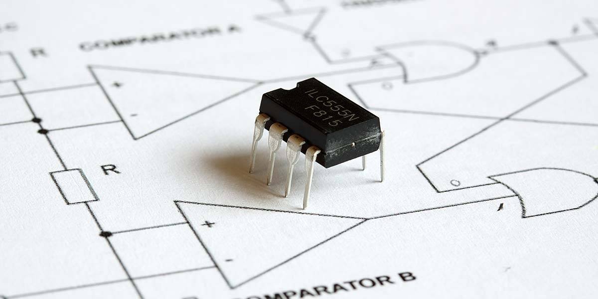 Railway Signal Using 555 IC | 555 IC project | 555 timer Project