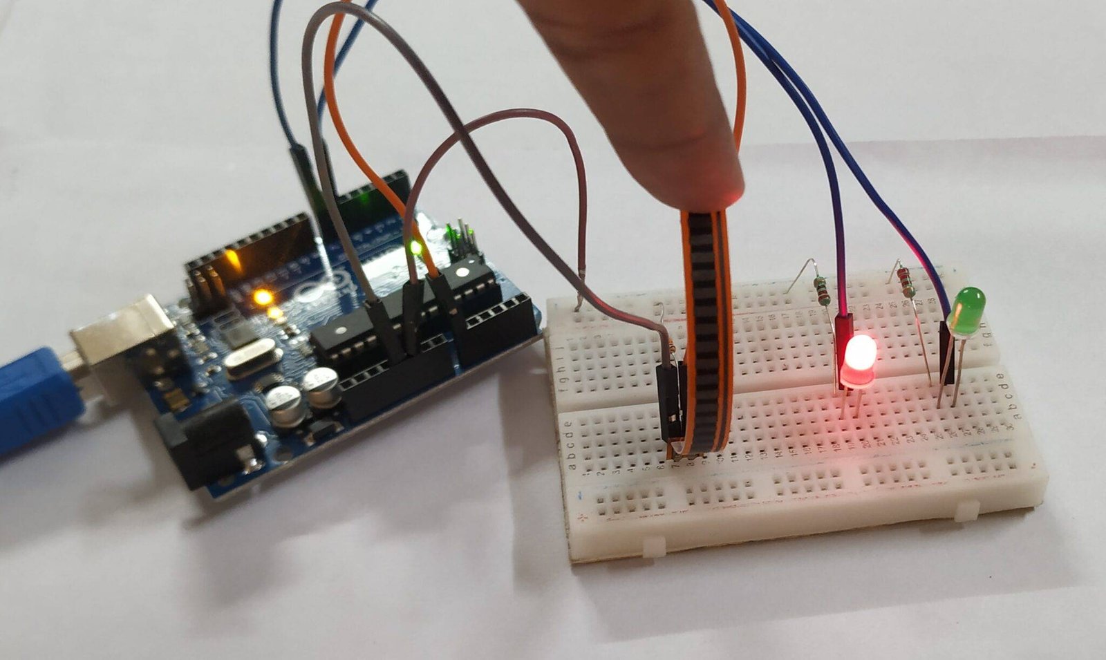 Flex sensor with Arduino | Flex sensor working | Arduino flex sensor
