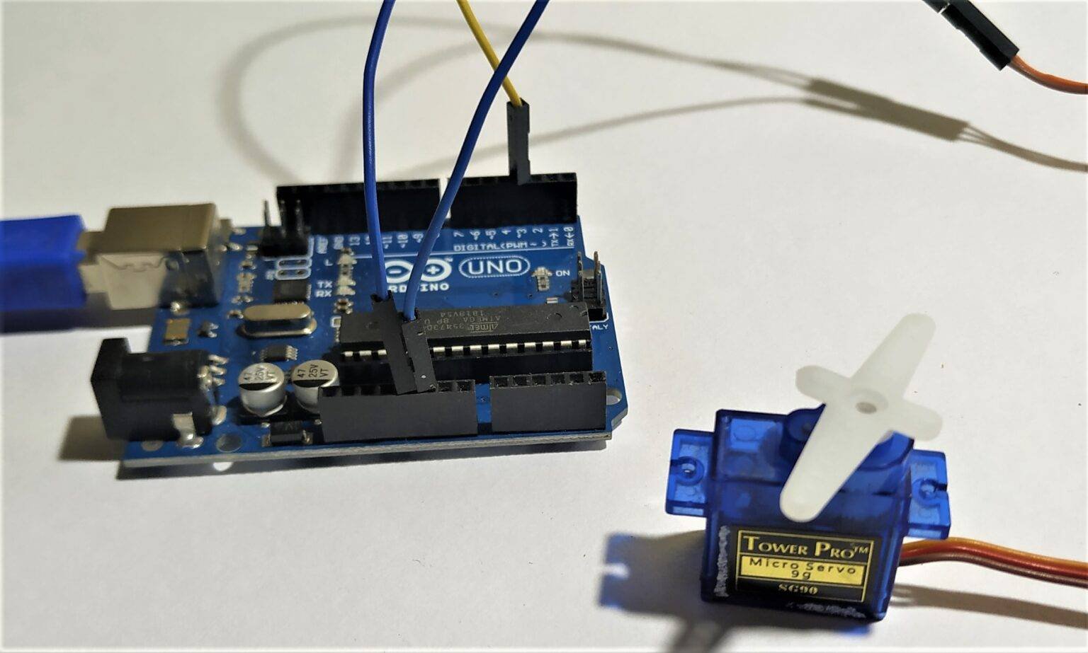 How to Connect Arduino with Servo motor | Servo motor Operates